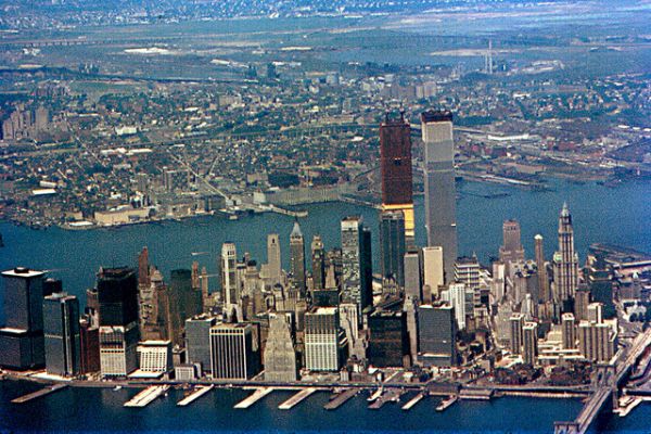 the-changing-colors-of-the-new-skyline-1971760C3BDC-021B-1D81-10A8-768F43CD000B.jpg